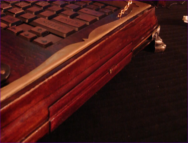 DVD-ROM door, closed